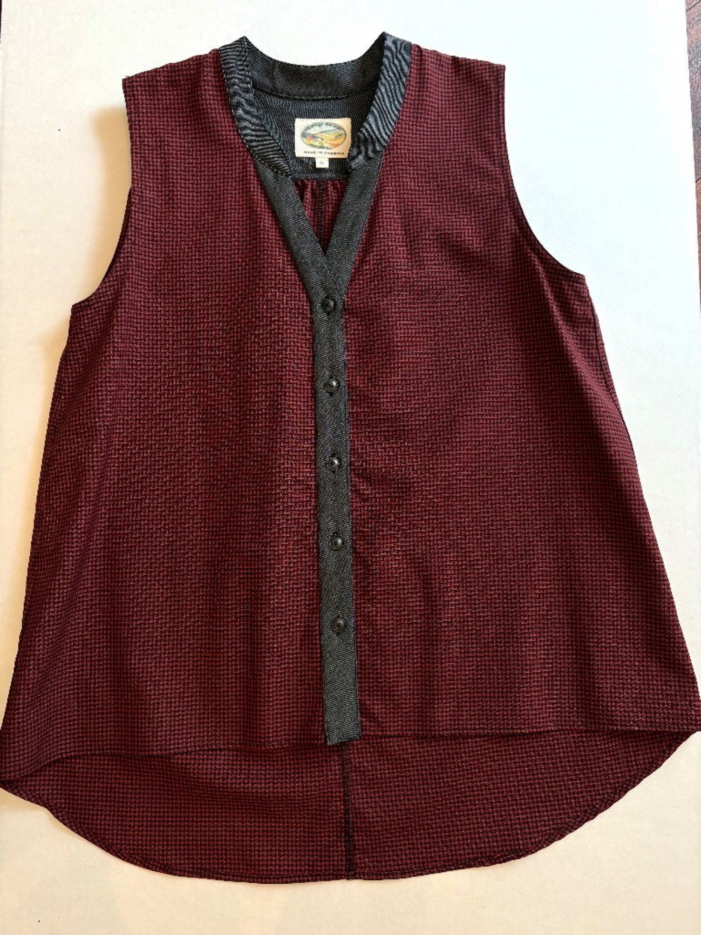 Rambler's Way 100% Wool Made in USA Sleeveless Blouse Small Gingham Red Gray